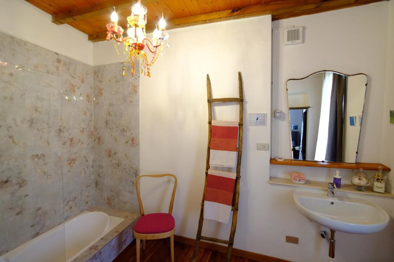 ポンティ・スル・ミンチョLa Casa Dei Ciclistiアパートメント エクステリア 写真