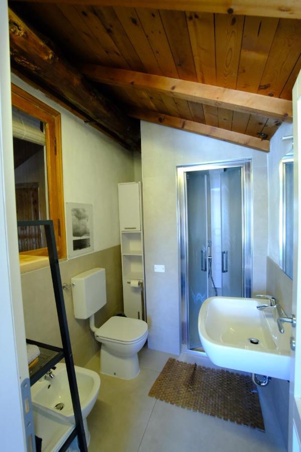 ポンティ・スル・ミンチョLa Casa Dei Ciclistiアパートメント エクステリア 写真
